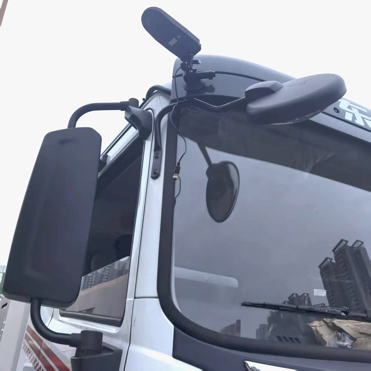 Class-V-VI-camera-mirror_5