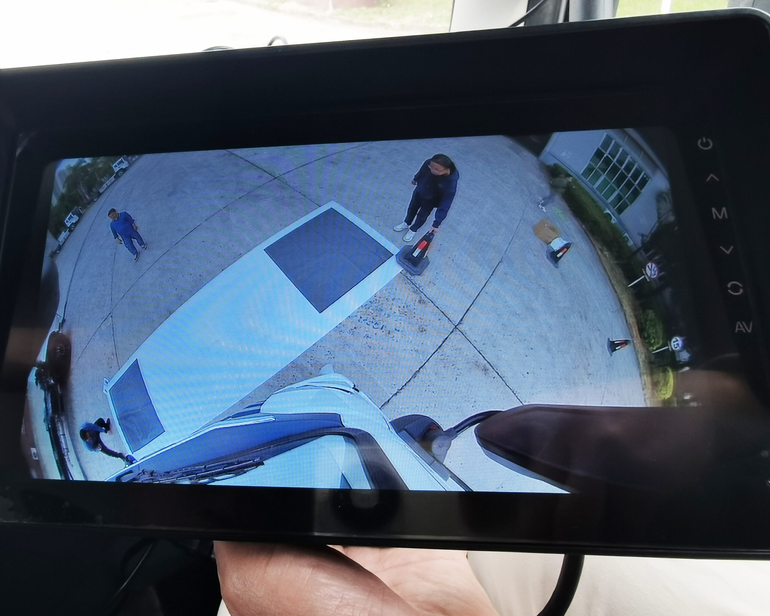 Class-V-VI-camera-mirror_6